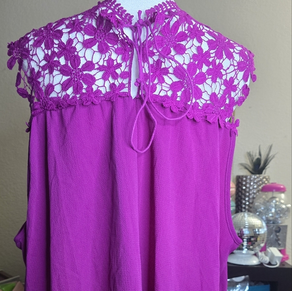 Shein Fit+ Berry Purple Crochet Floral Neck Tank Cami Size 28/30 - Picture 5 of 7
